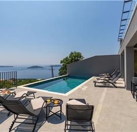 4 bedroom villa with pool in Dubrovnik region, sleeps 8 